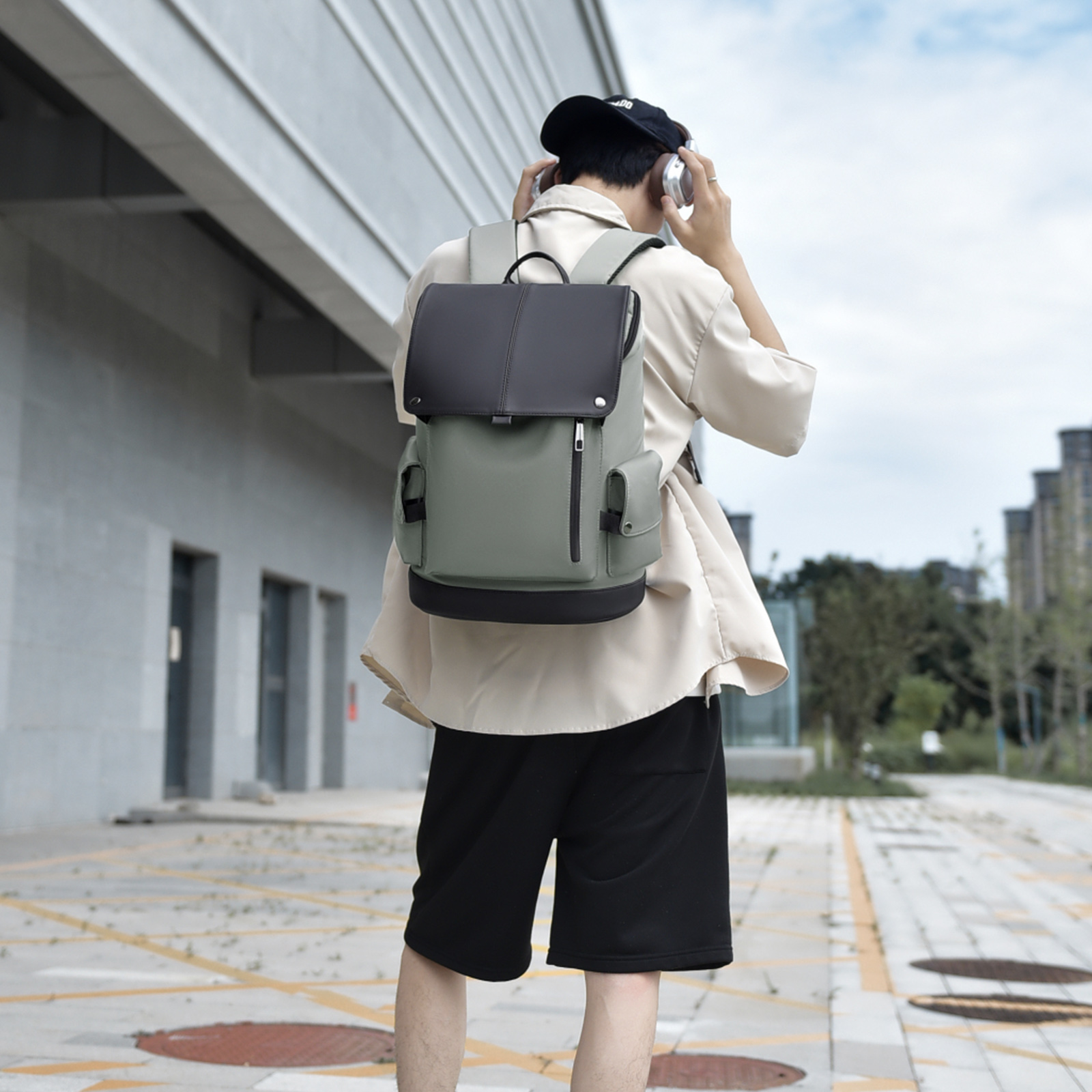 15.6in Laptop Backpack Oxford  - Hiking Backpack Waterproof review and price